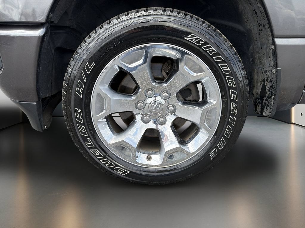 2020 RAM 1500 Big Horn Crew Cab 4x4 5'7" Box