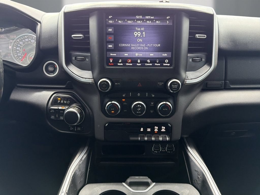2020 RAM 1500 Big Horn Crew Cab 4x4 5'7" Box