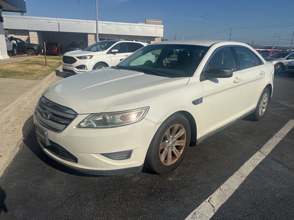 2011 Ford Taurus SE