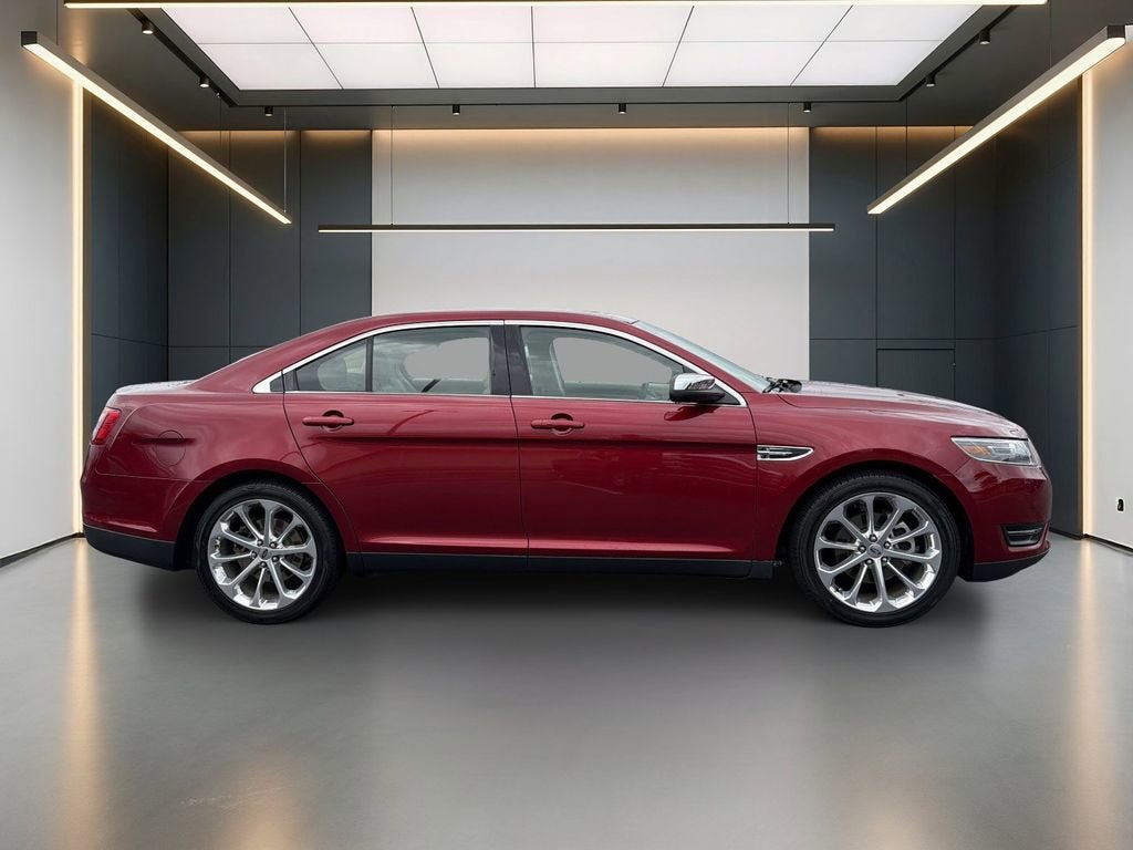 2018 Ford Taurus Limited