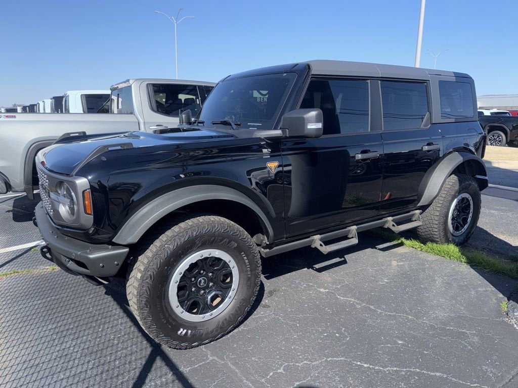 2023 Ford Bronco Base