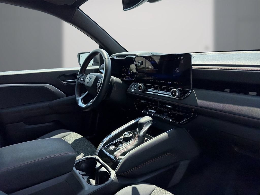 2025 Chevrolet Colorado Z71 - Photo 13