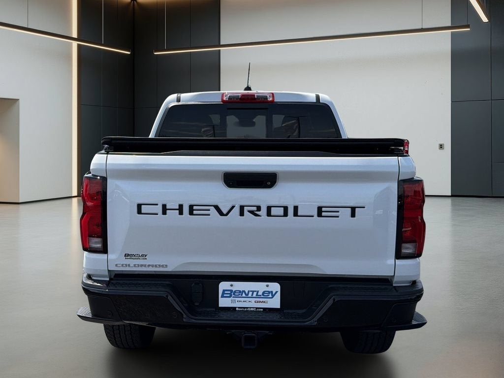 2025 Chevrolet Colorado Z71 - Photo 6