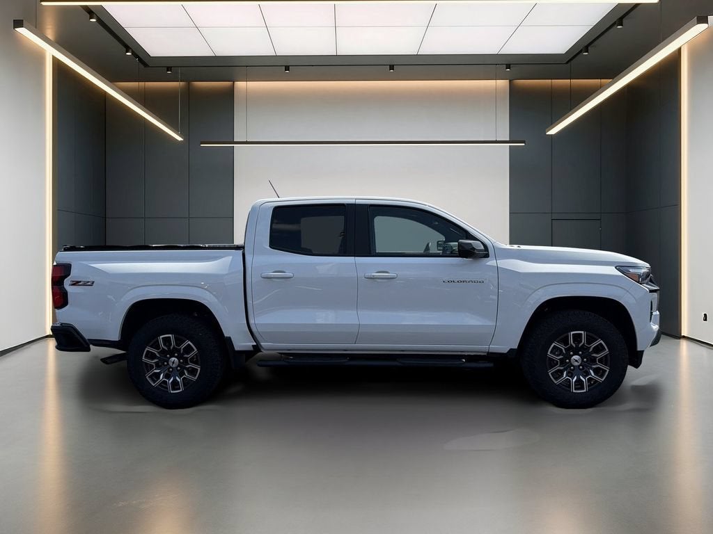 2025 Chevrolet Colorado Z71 - Photo 8
