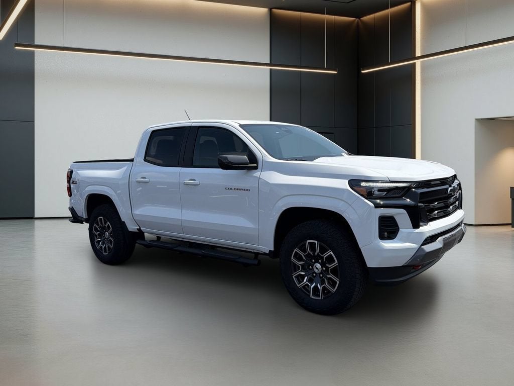 2025 Chevrolet Colorado Z71 - Photo 9