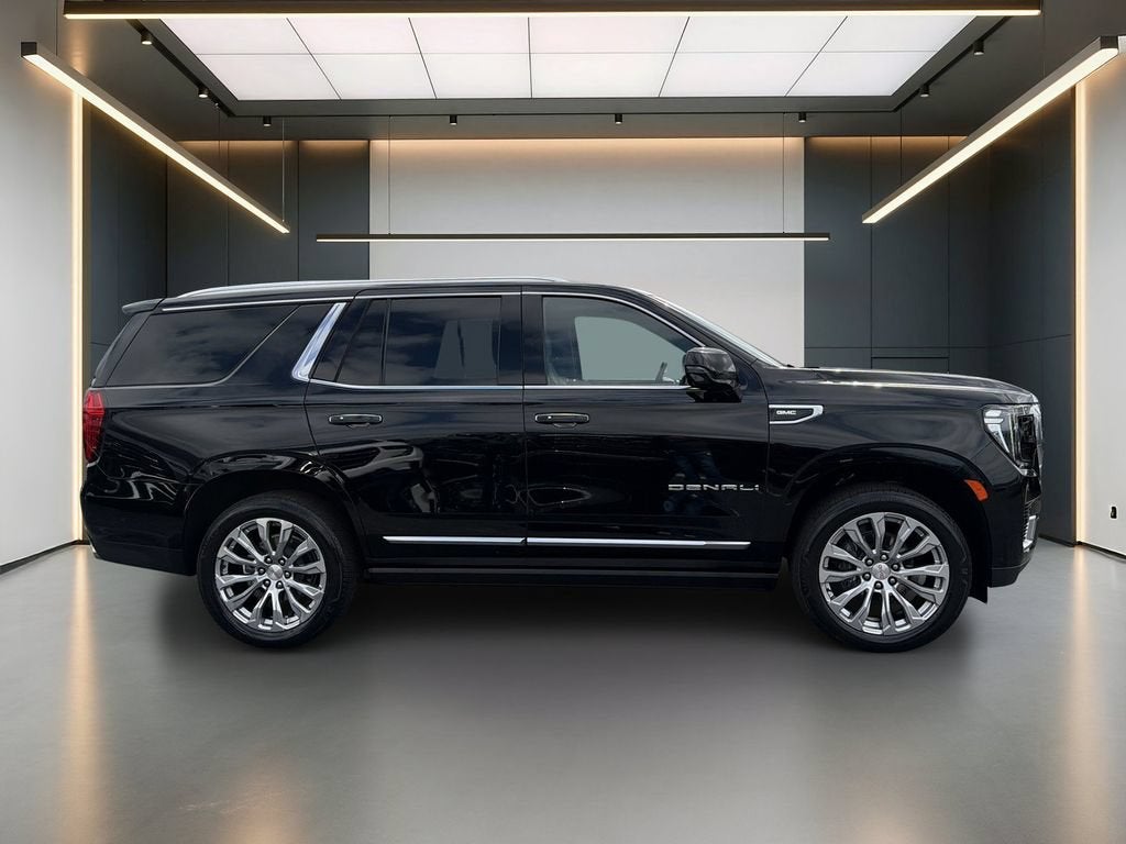 2024 GMC Yukon Denali - Photo 8