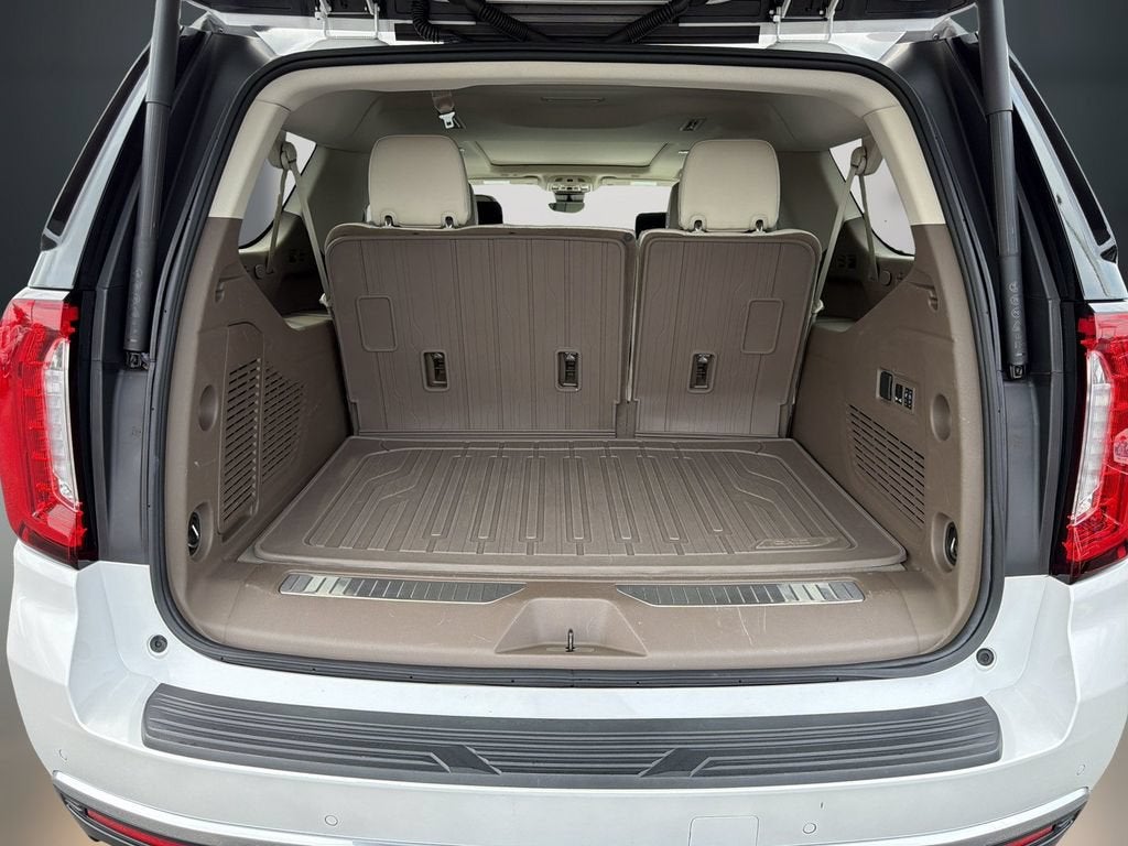 2024 GMC Yukon XL Denali - Photo 12