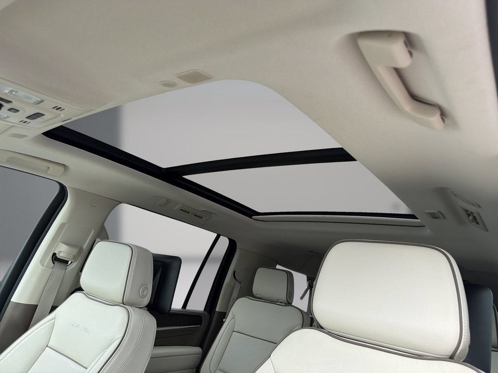 2024 GMC Yukon XL Denali - Photo 17
