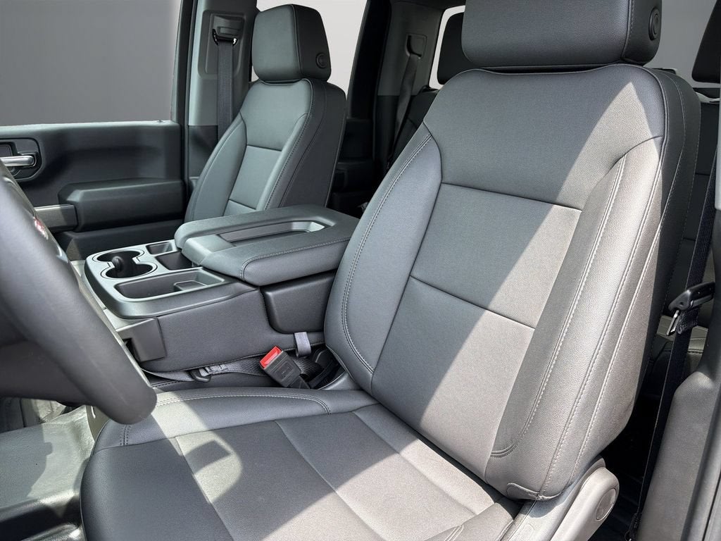 2025 GMC Sierra 2500HD Pro - Photo 14
