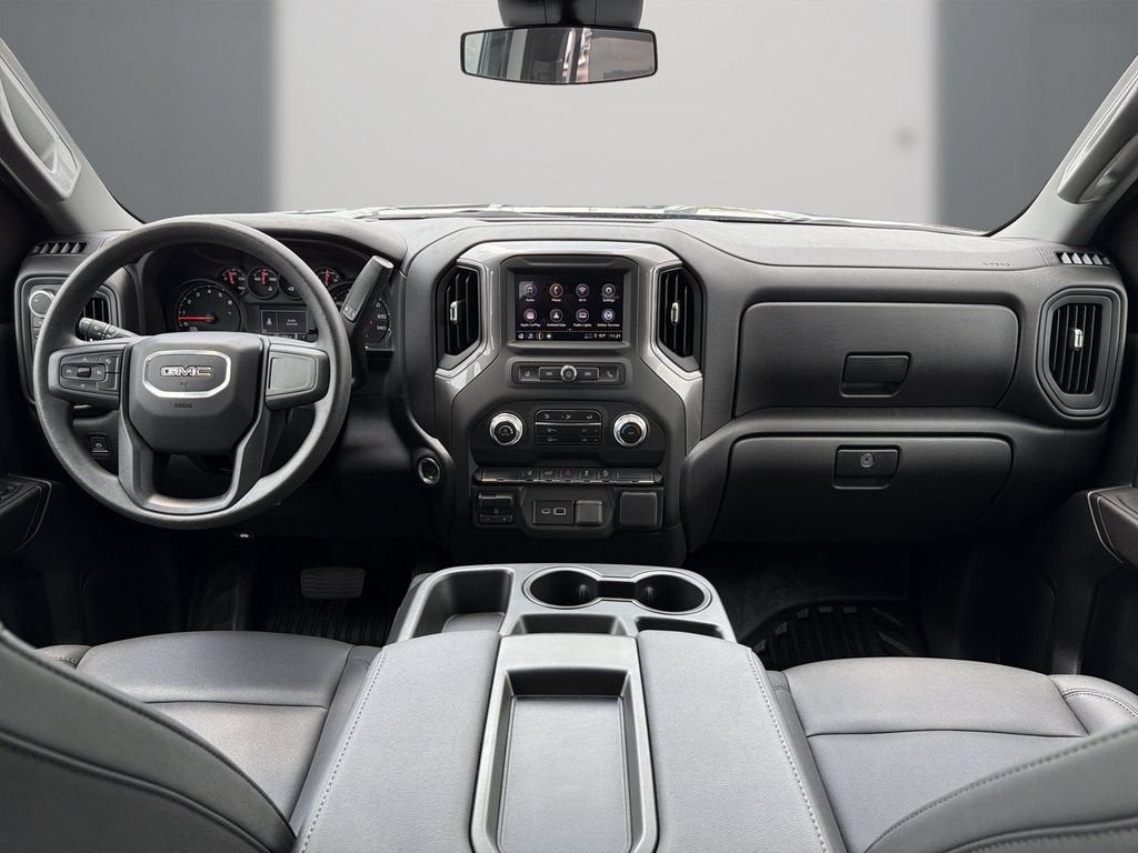 2025 GMC Sierra 2500HD Pro - Photo 17