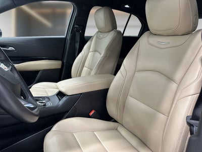 2024 Cadillac XT4 Luxury