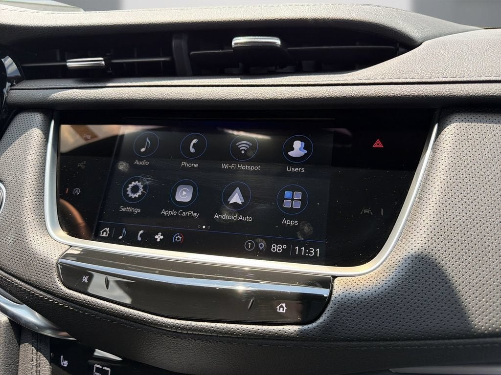 2026 Cadillac XT5 Luxury