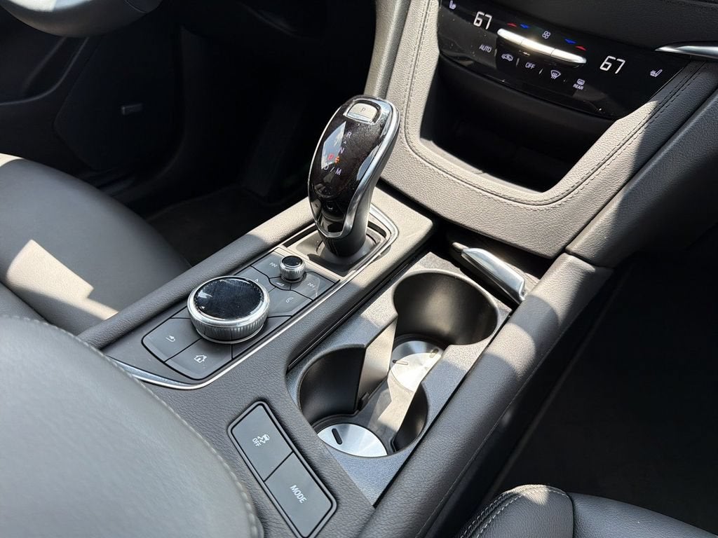 2026 Cadillac XT5 Luxury