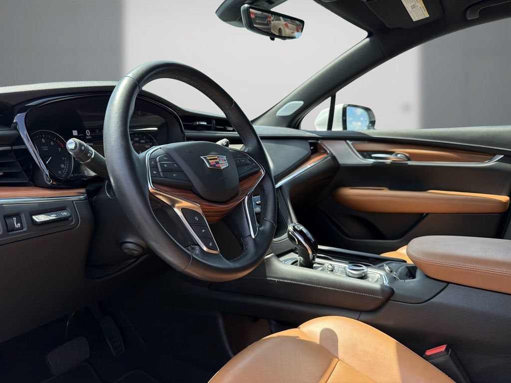 2023 Cadillac XT5 FWD Premium Luxury