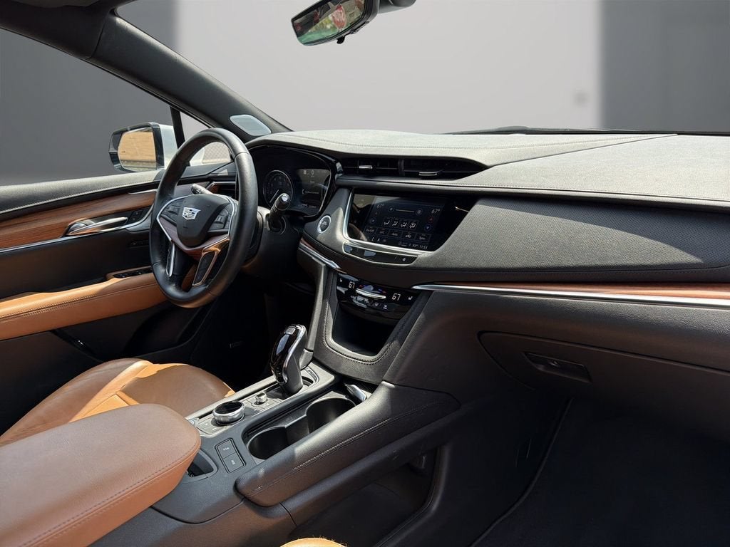 2023 Cadillac XT5 FWD Premium Luxury