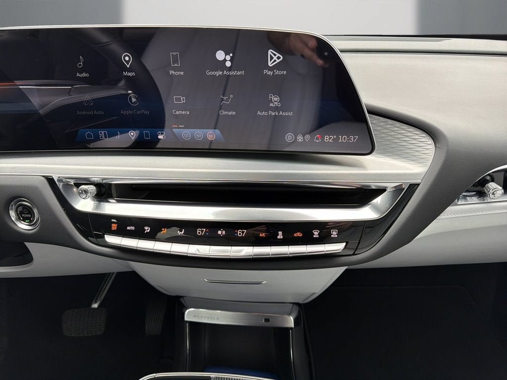 2024 Cadillac LYRIQ Sport 1
