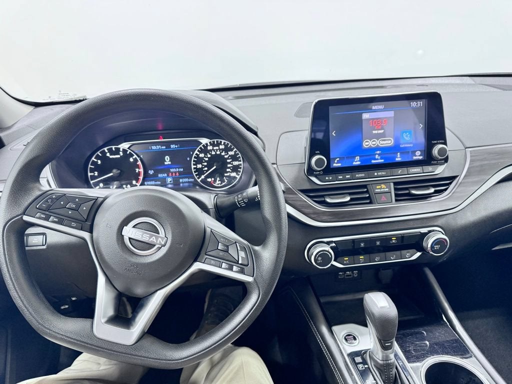 2023 Nissan Altima SV FWD