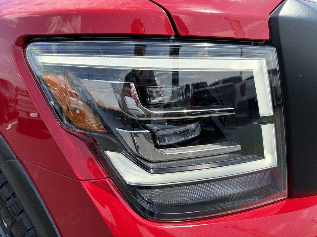 2021 Nissan TITAN Crew Cab PRO-4X 4x4