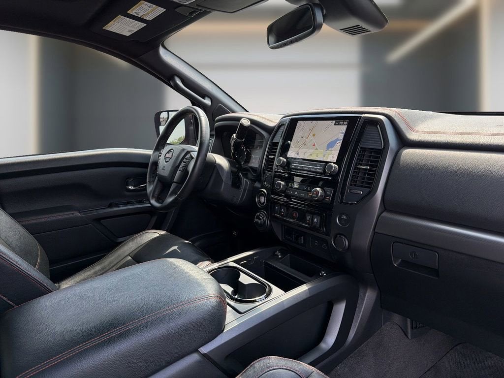 2021 Nissan TITAN Crew Cab PRO-4X 4x4
