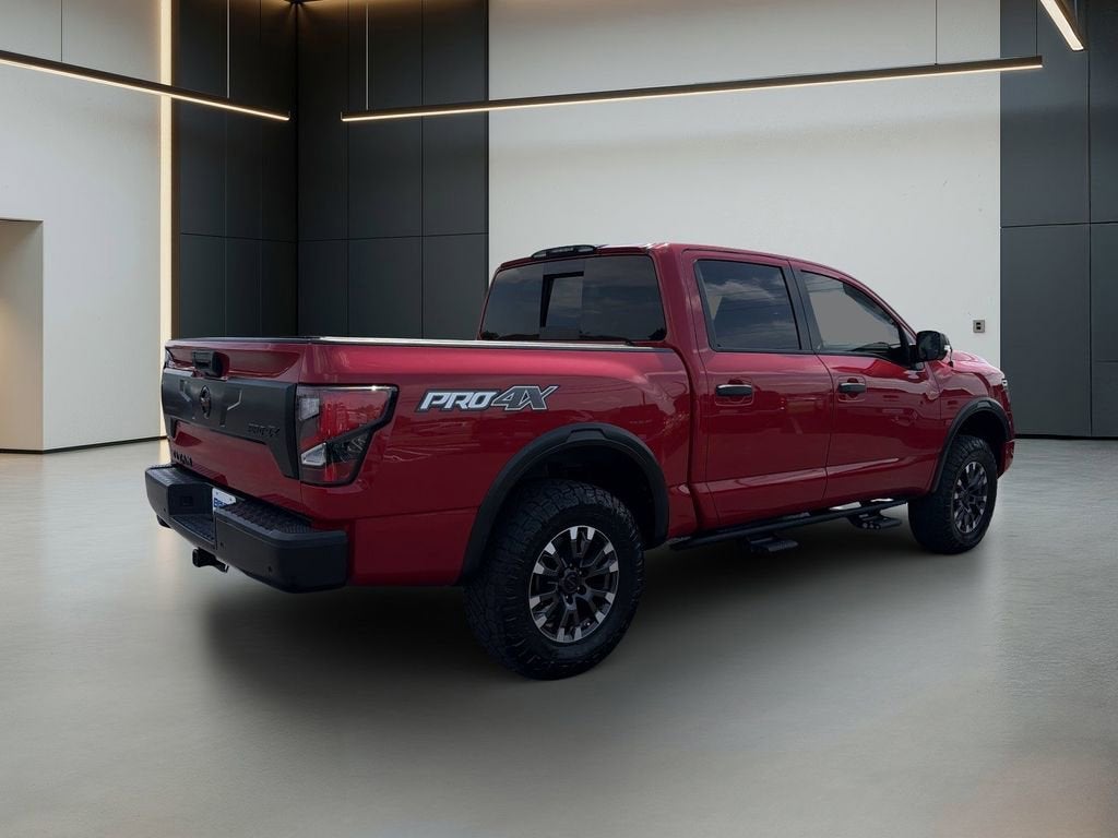 2021 Nissan TITAN Crew Cab PRO-4X 4x4