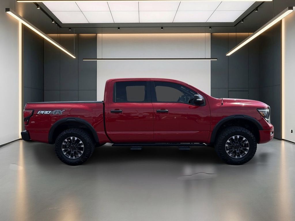 2021 Nissan TITAN Crew Cab PRO-4X 4x4