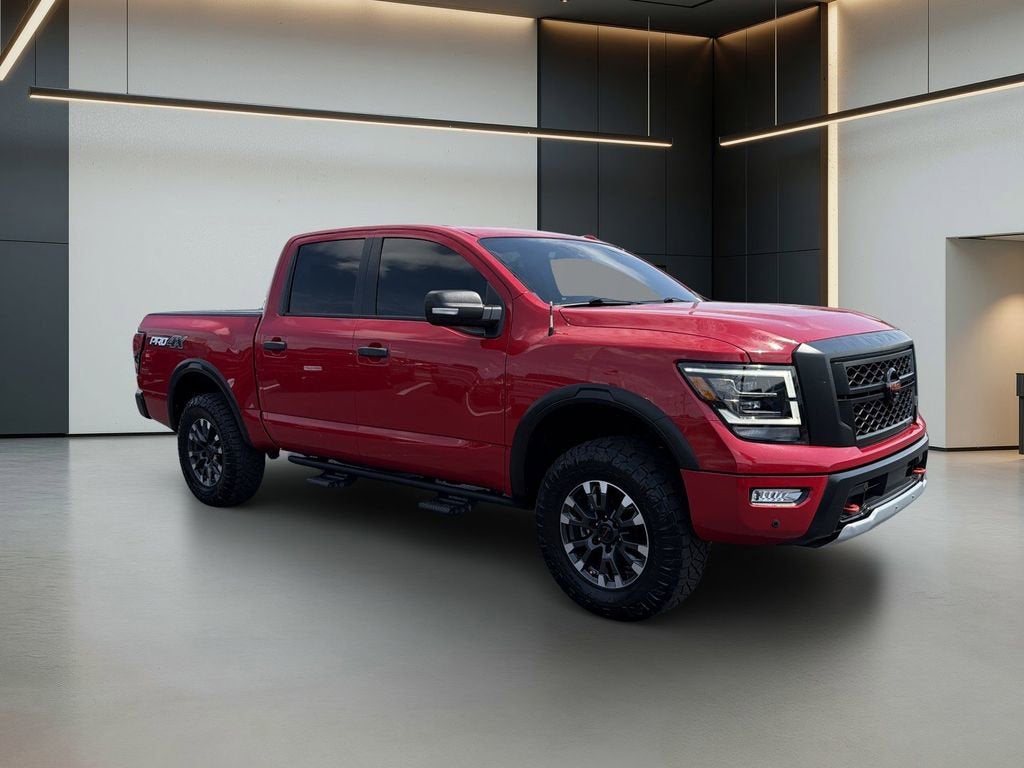 2021 Nissan TITAN Crew Cab PRO-4X 4x4
