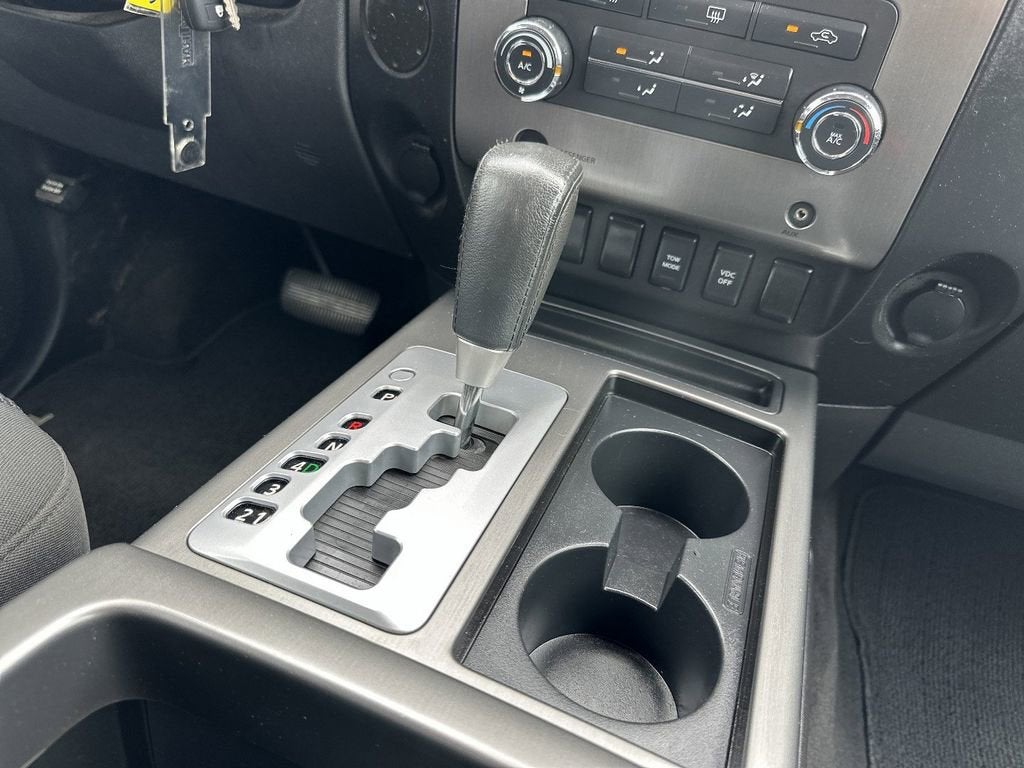 2010 Nissan Titan SE
