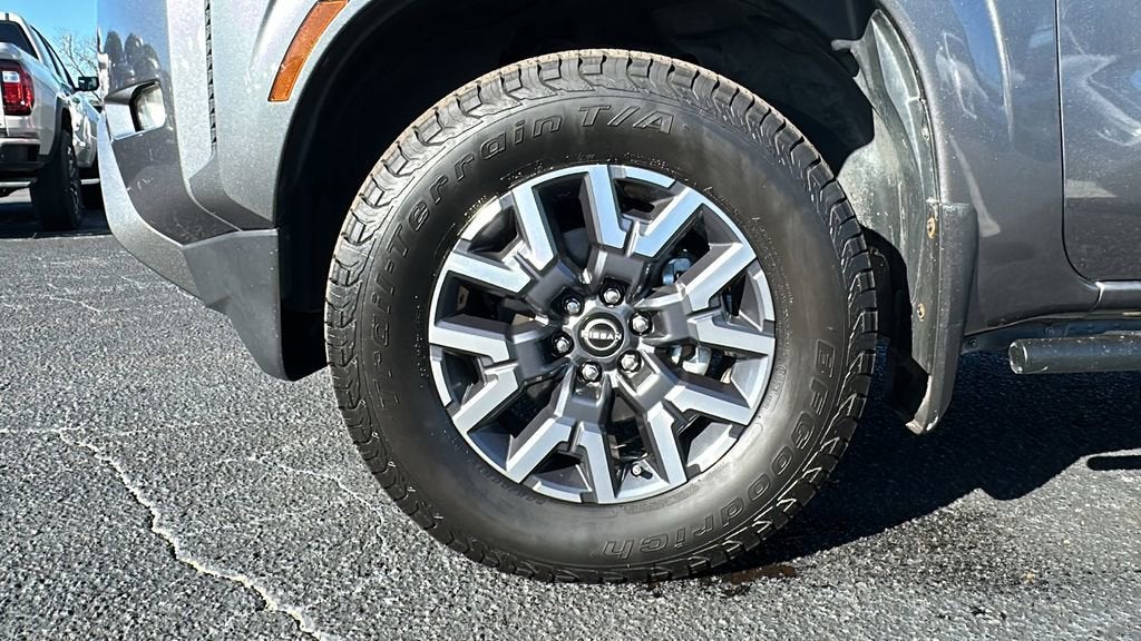 2022 Nissan Frontier SV