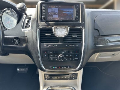 2011 Chrysler Town & Country Limited