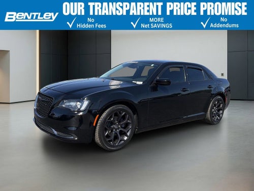 2019 Chrysler 300 Touring