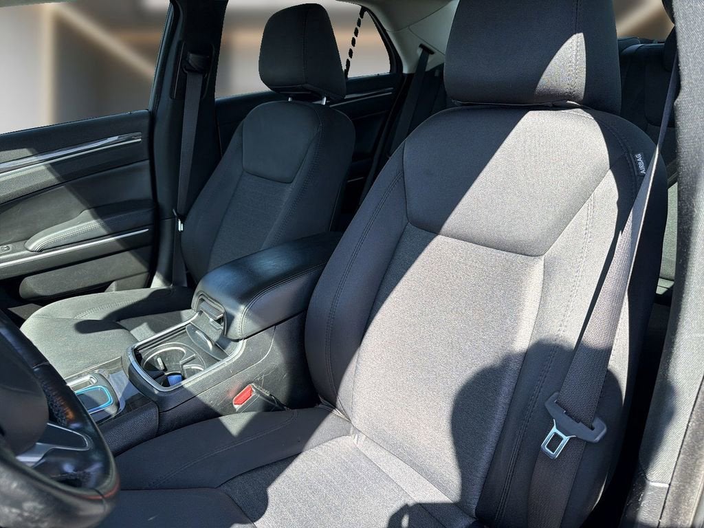 2019 Chrysler 300 Touring