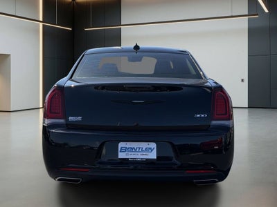 2019 Chrysler 300 Touring