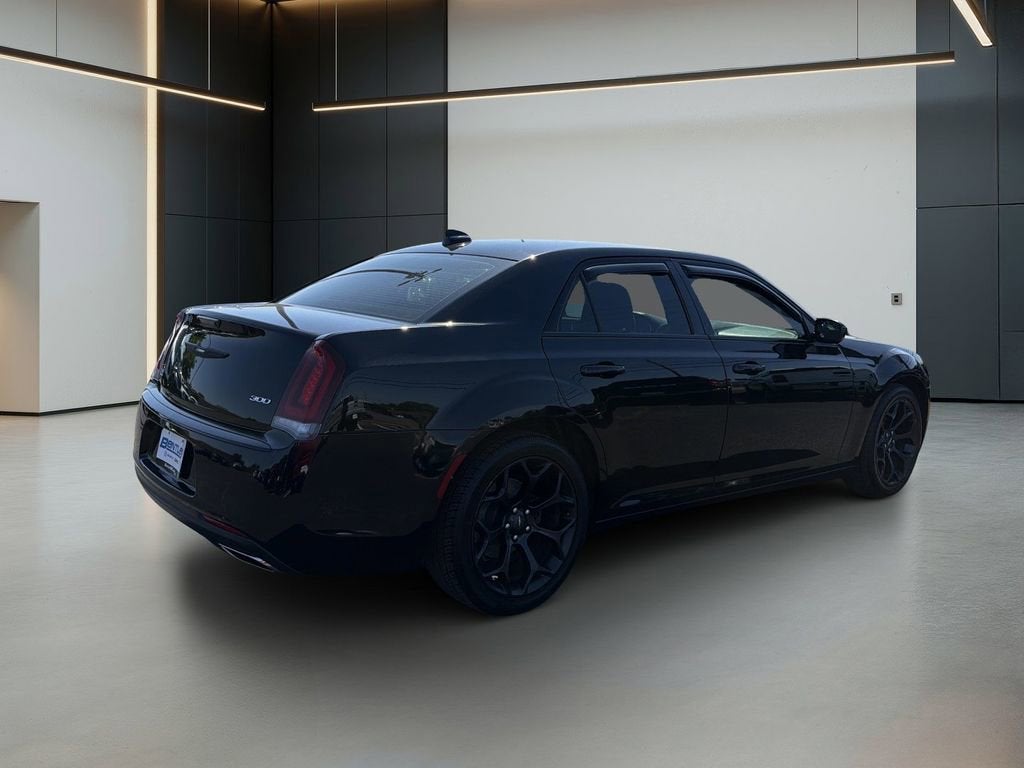 2019 Chrysler 300 Touring