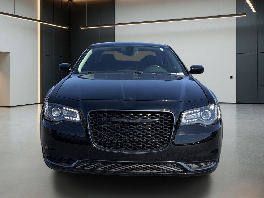 2019 Chrysler 300 Touring
