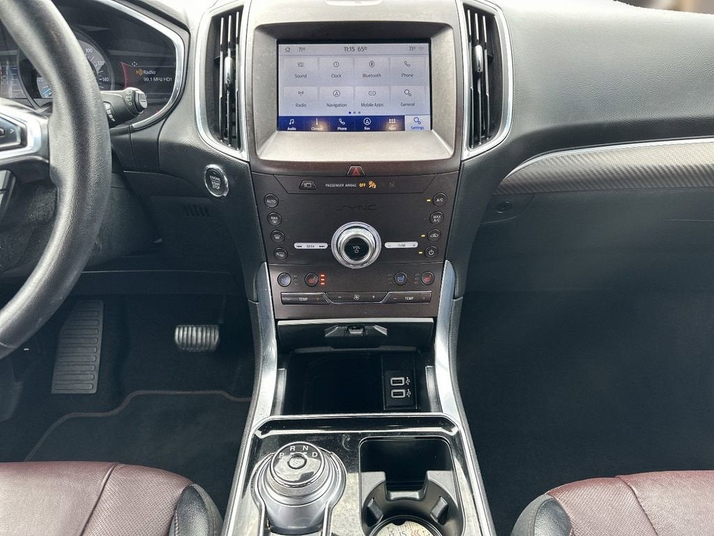 2020 Ford Edge Titanium