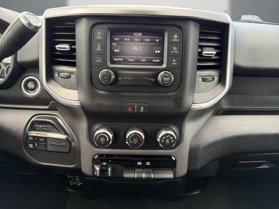 2021 RAM 3500 Big Horn Crew Cab 4x4 8' Box