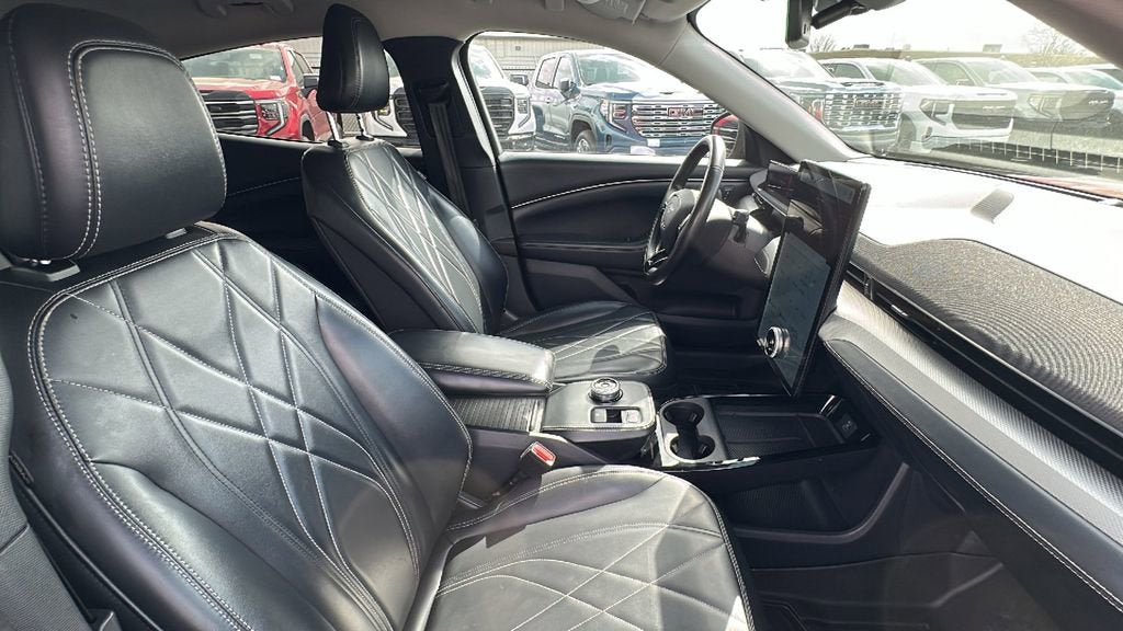 2021 Ford Mustang Mach-E Select