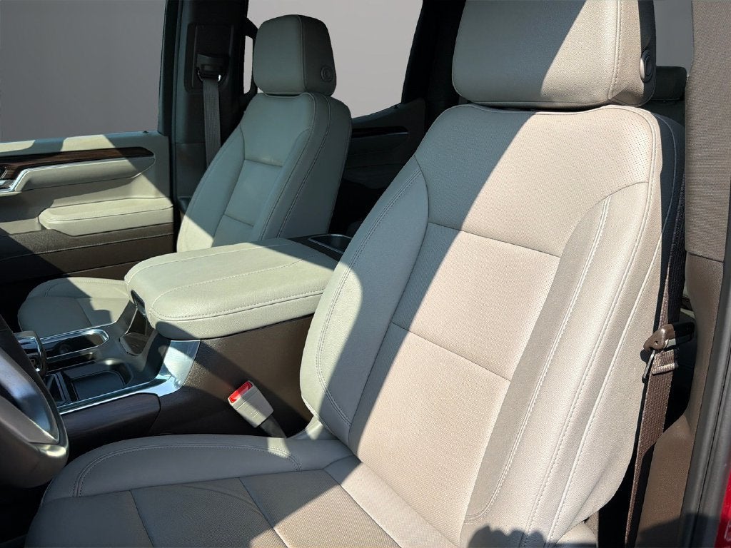 2025 GMC Sierra 1500 SLT - Photo 14