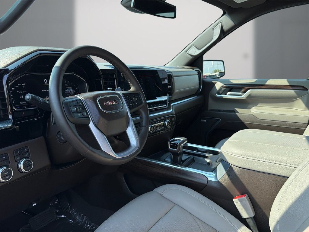 2025 GMC Sierra 1500 SLT - Photo 16