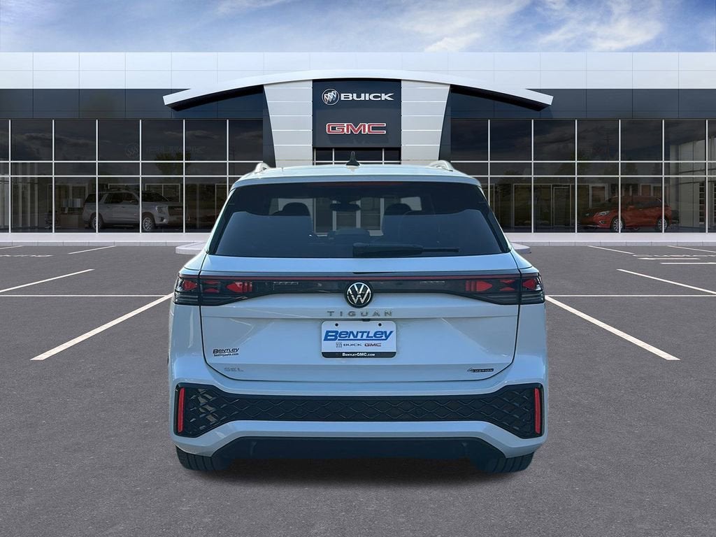 2025 Volkswagen Tiguan SEL R-Line