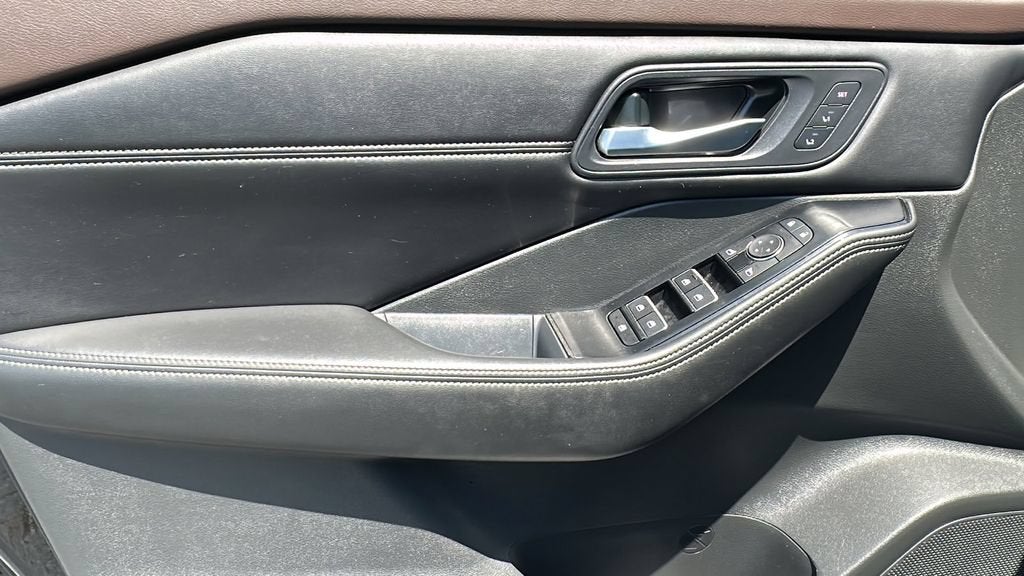 2023 Nissan Rogue SL Intelligent AWD