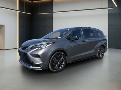 2022 Toyota Sienna XSE