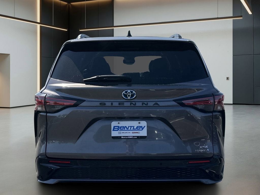 2022 Toyota Sienna XSE