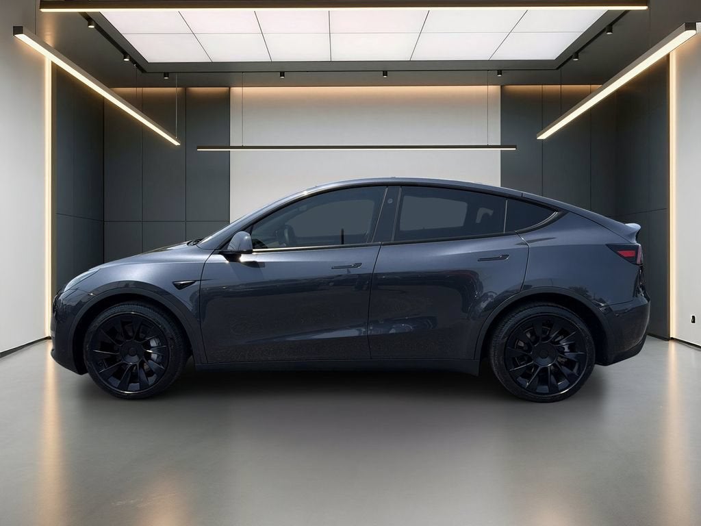 Used 2024 Tesla Model Y Long Range with VIN 7SAYGDEE8RA220415 for sale in Huntsville, AL