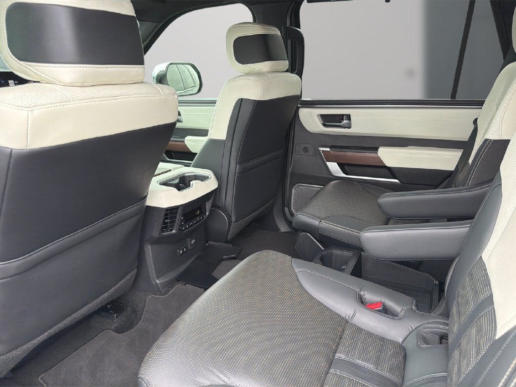 2024 Toyota Sequoia SR5