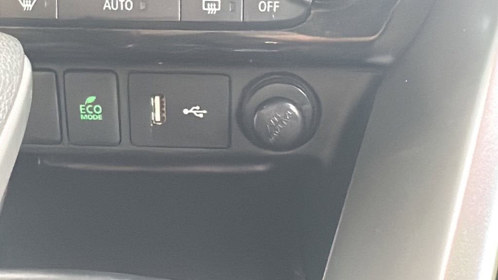 2025 Mitsubishi Eclipse Cross ES