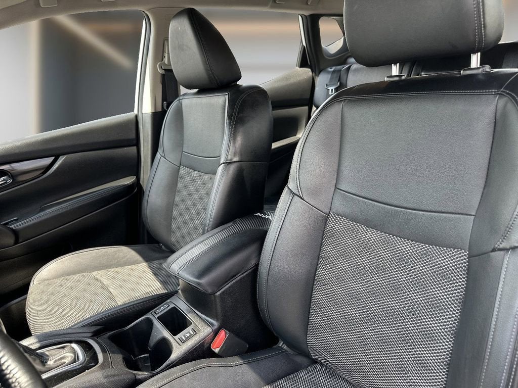 2022 Nissan Rogue Sport SV