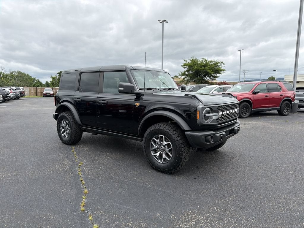 2023 Ford Bronco Base