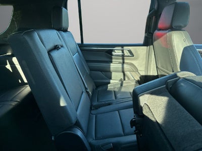 2025 Chevrolet Suburban LT