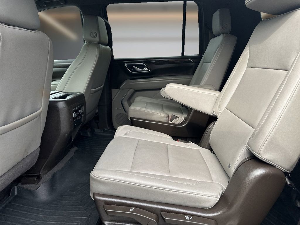 2023 Chevrolet Suburban LT